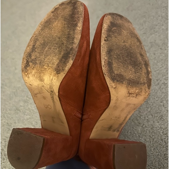 Urban outfitters suede size 8 booties - Picture 7 of 7